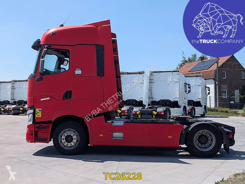 جرار Renault T 480