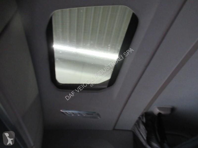 جرار DAF XG  FT 4X2