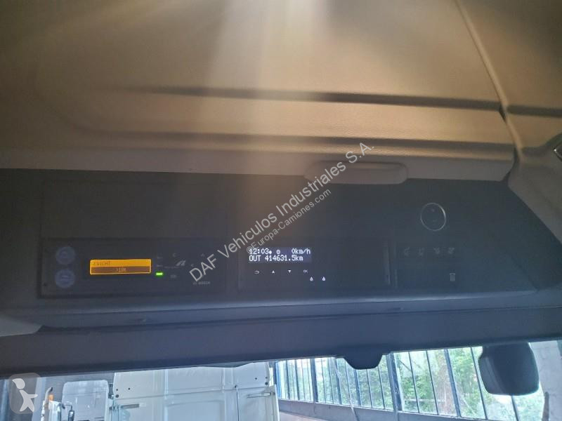 جرار DAF XG  FT 4X2