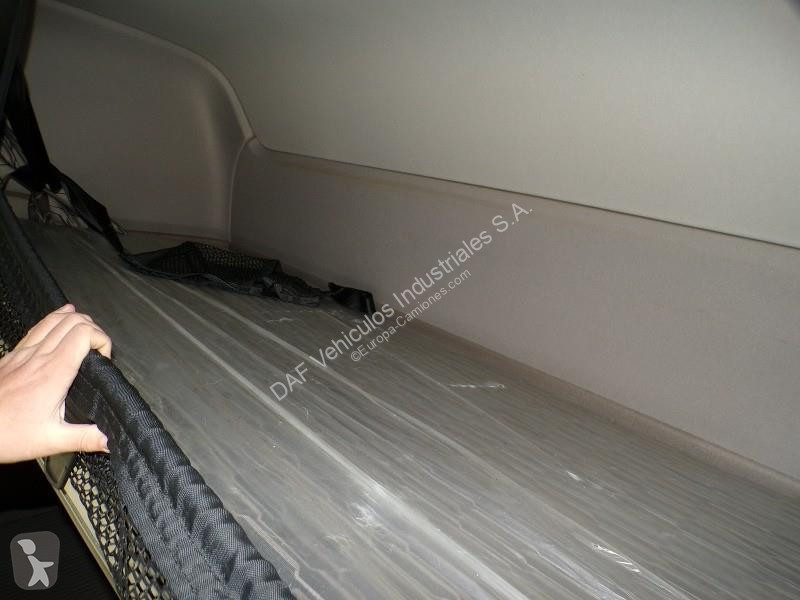 جرار DAF XG  FT 4X2