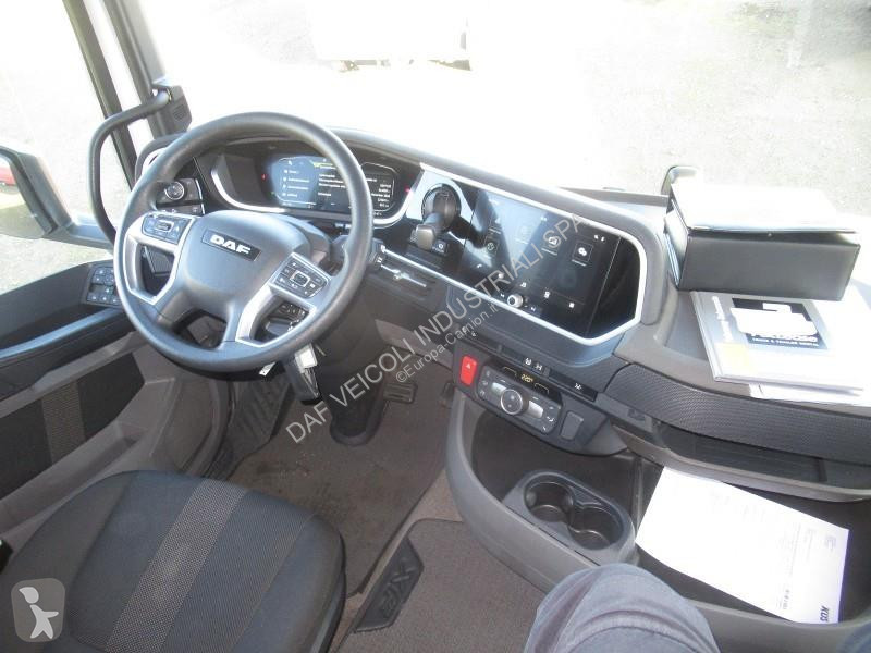 جرار DAF XFn  FT 4X2