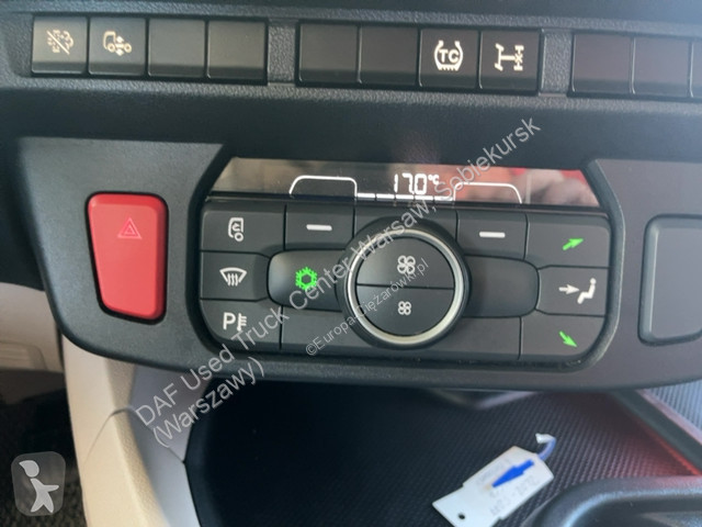جرار DAF XG  FT 4X2