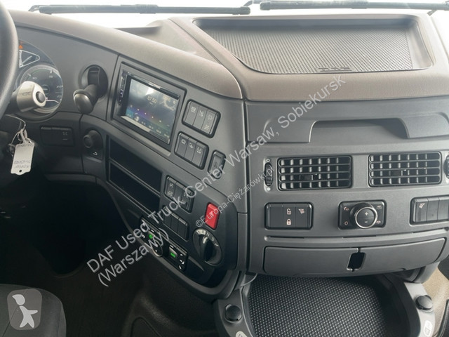 جرار DAF XF  FT 4X2