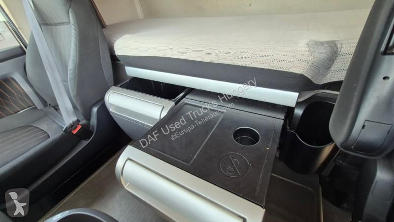 جرار DAF XF  FT LOW DECK 4X2