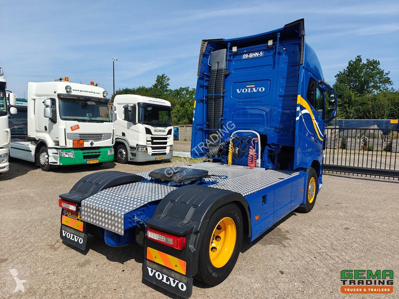 Volvo FH 460 4x2 GlobeTrotter Euro 6C - TOP! -...