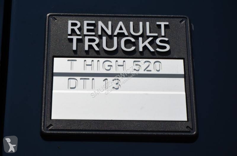 Влекач Renault