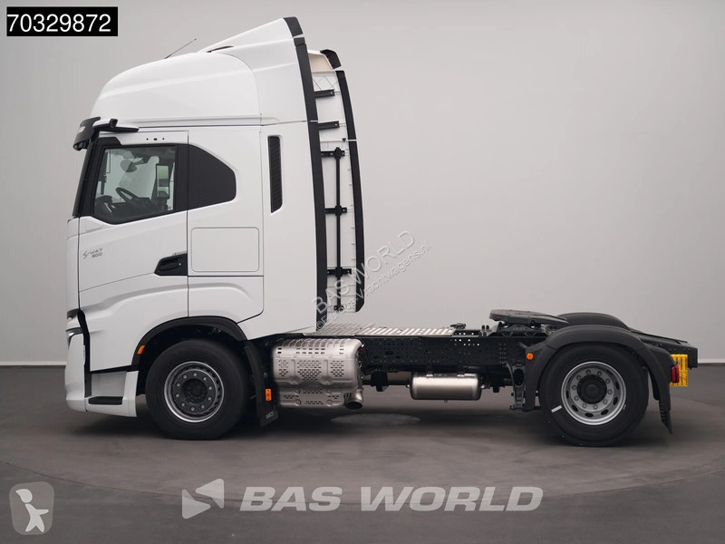 جرار Iveco S-Way 500 4X2 NEW! HPEB ACC 2x beds...