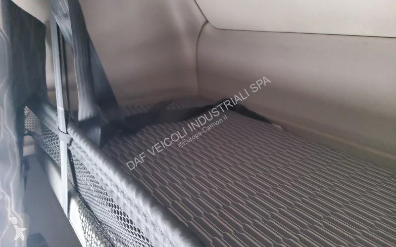 جرار DAF XG  FT 4X2