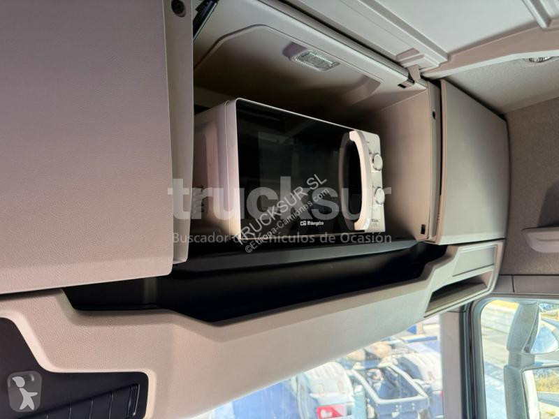 جرار Scania 500