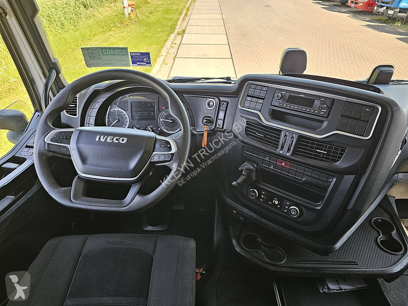 جرار Iveco AS440S49