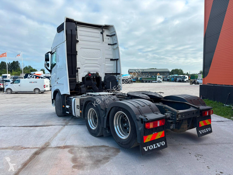 جرار Volvo 6x2 GLOBE XL / DOUBLE BOGIE