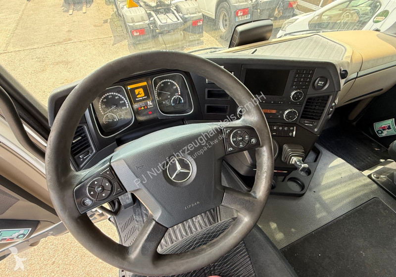 جرار Mercedes 1840