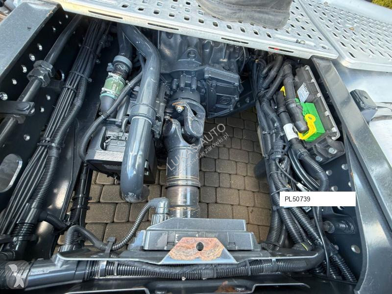 جرار Iveco 530 RETARDER TWO FRIGDE