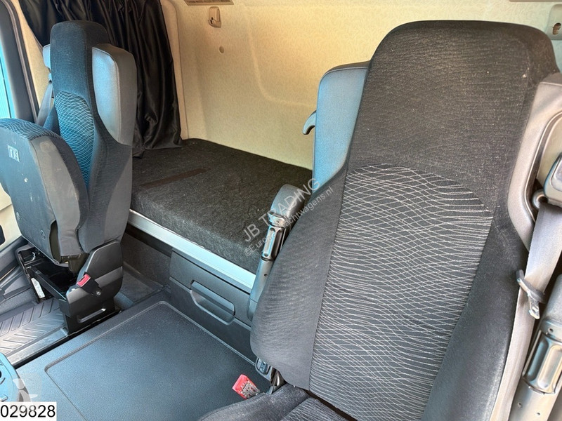 جرار Mercedes 1845 EURO 6d