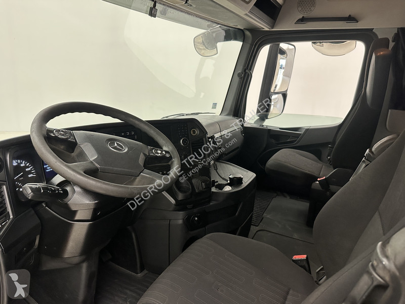 جرار Mercedes 3348 - 6x4