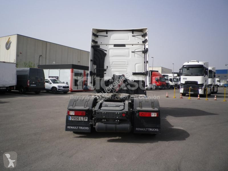 جرار Renault  T520 HIGH SLEEPER CAB EVO