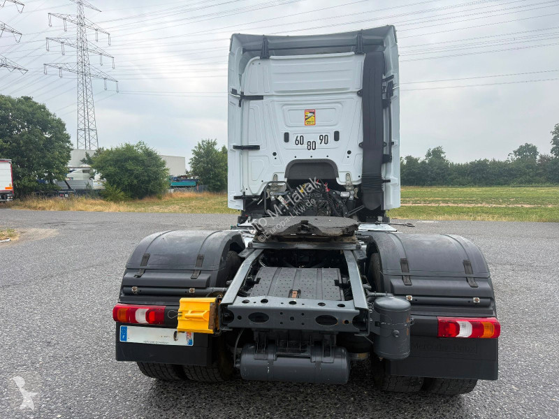 جرار Mercedes 2051 HAD 4x4 Retarder / NEW ENGINE