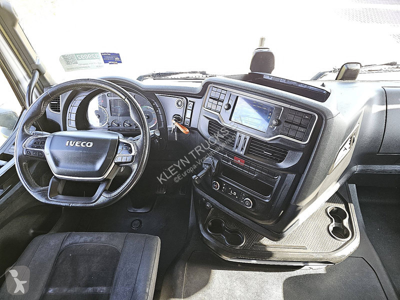 جرار Iveco AS440S51