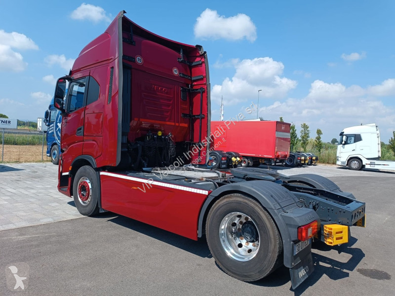 Cabeza tractora Iveco 510