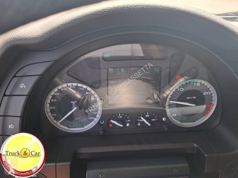 جرار Iveco