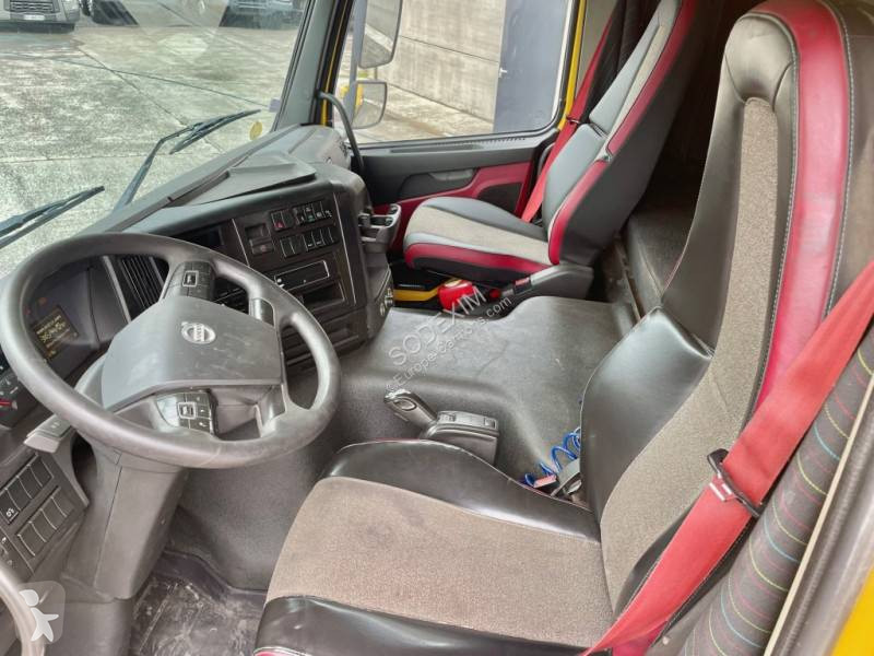 جرار Volvo