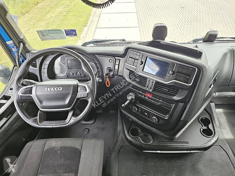 جرار Iveco AS440S49