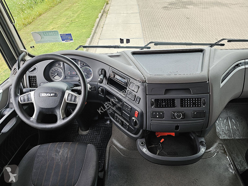 Tracteur DAF 530