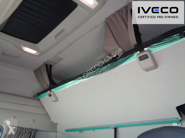 Iveco S-WAY AS440S49T/P tractor unit