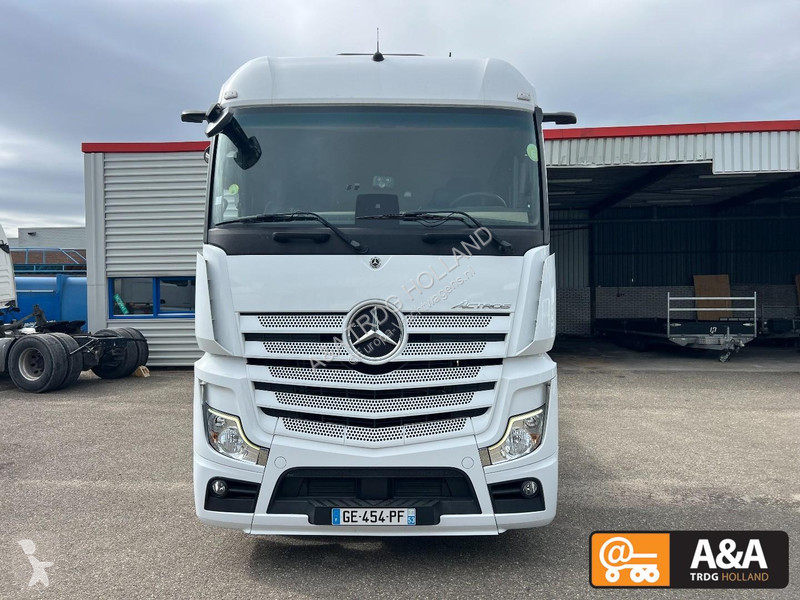 Tracteur Mercedes ACTROS 1845