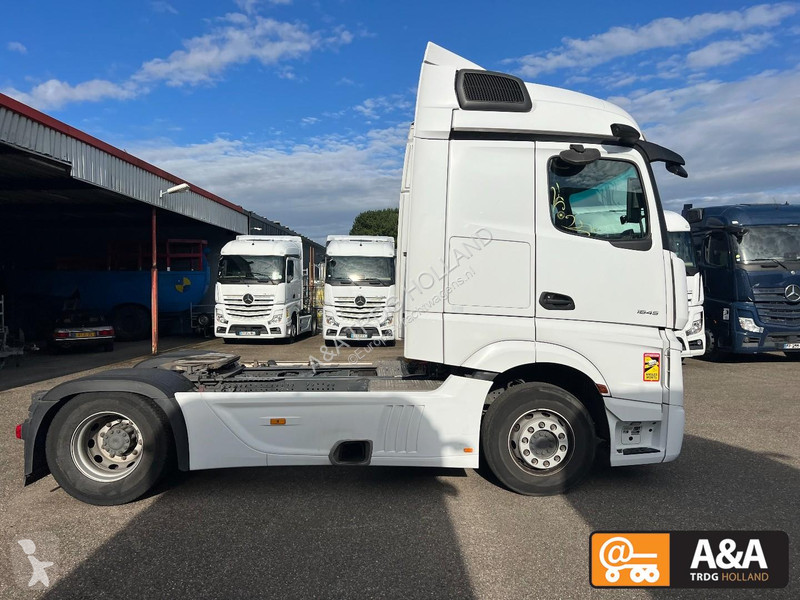 جرار Mercedes ACTROS 1845