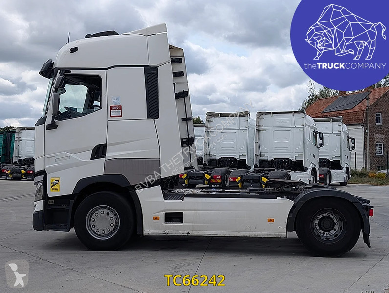 جرار Renault T 520