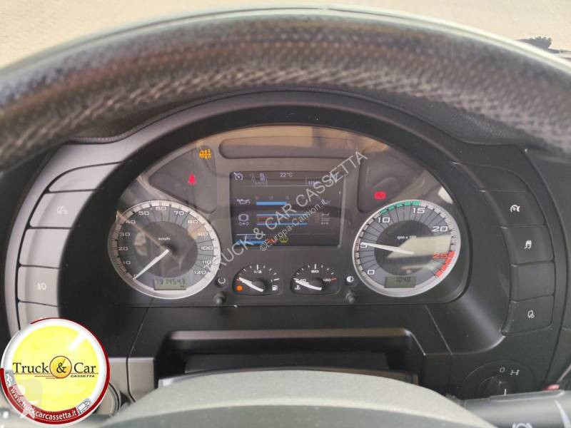 جرار Iveco