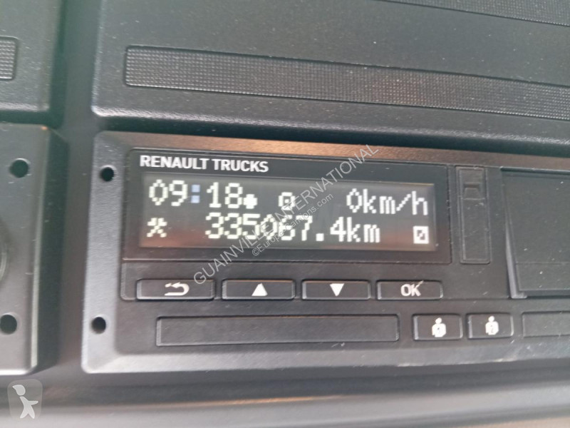 Tracteur Renault 480 Gamme T