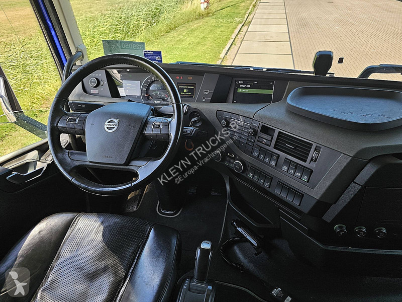 جرار Volvo 16650 6X4 RETARDER XENON