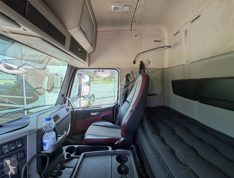 جرار Volvo FM 370 EURO 6 SPOILERS SMART TACHO...