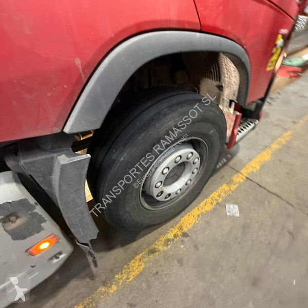 Traktor Volvo 650