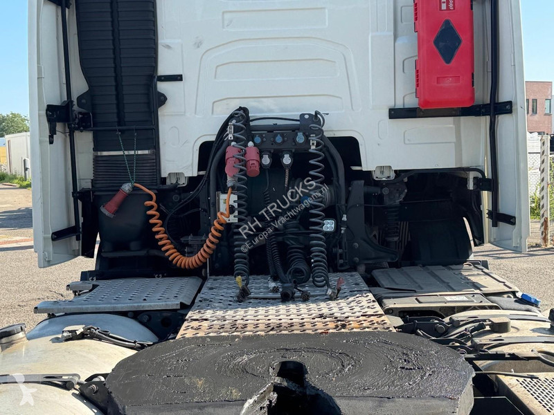 Trekker Volvo 460 4X2 EURO 6 + TRS COOLING