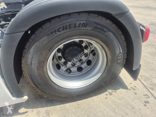 جرار Scania S 500 A4x2NA