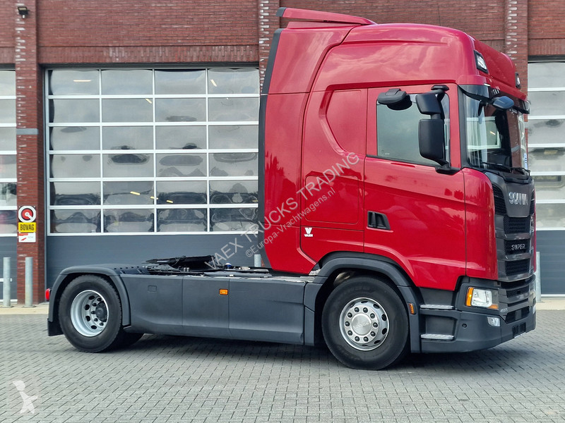 جرار Scania 460 4X2 - steel / air - retarder -...