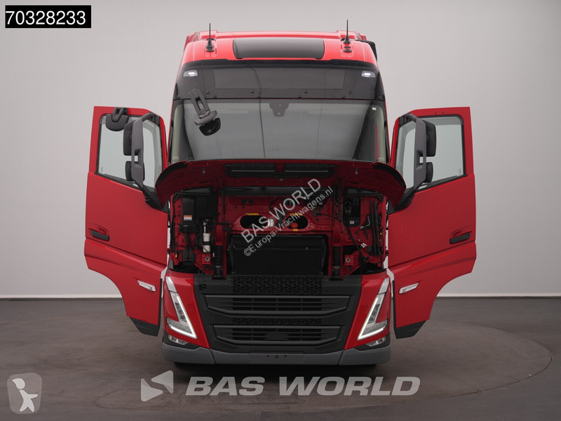 Tracteur Volvo FH 460 4X2 Mega XL 2x Tanks ACC...