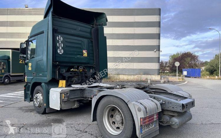 Cabeza tractora Mercedes