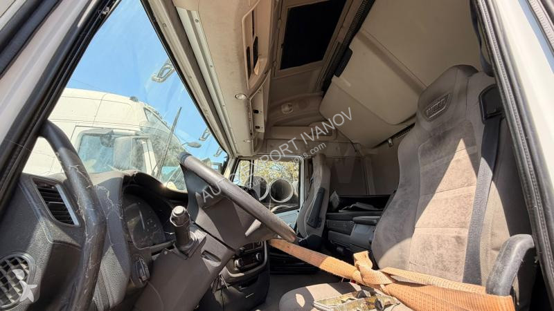 جرار Iveco 480