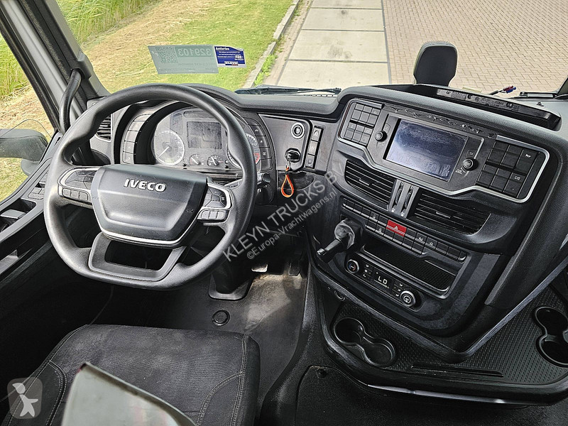 Iveco AS440S46 lng tractor unit