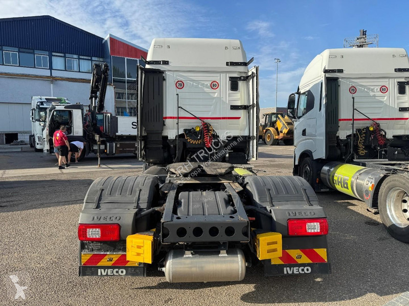 جرار Iveco 460 4X2 EURO 6 + INTARDER + ALCOA