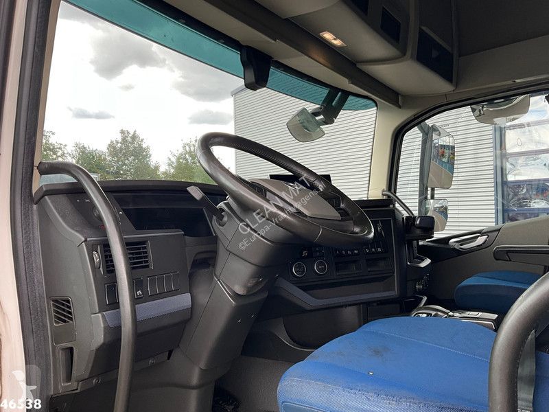 Cap tractor Volvo FH 460 Globetrotter XL Retarder