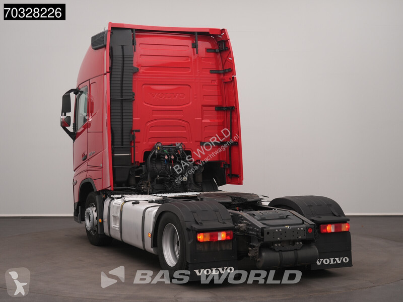 جرار Volvo FH 460 4X2 XL 2x Tanks Navi ACC