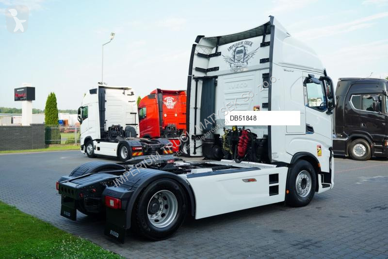 Влекач Iveco / 510