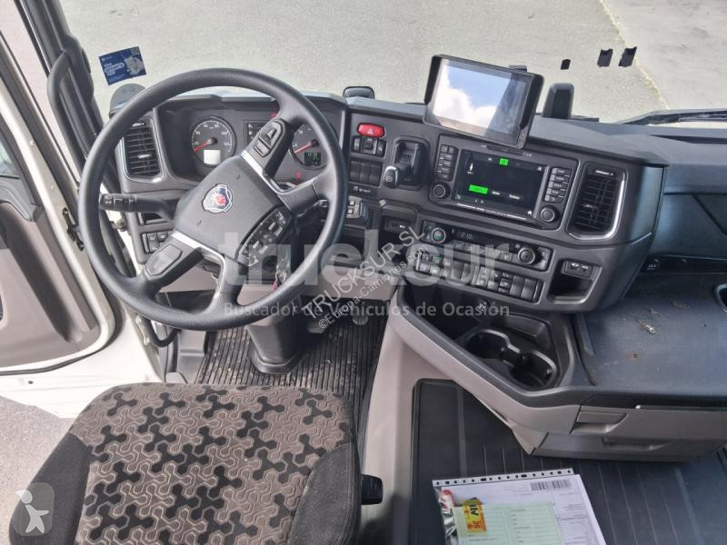 جرار Scania