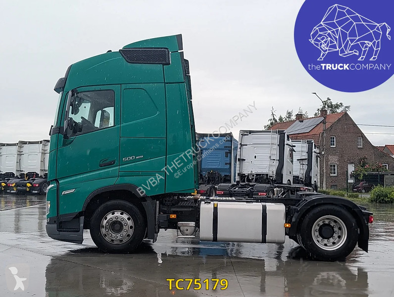 جرار Volvo 500