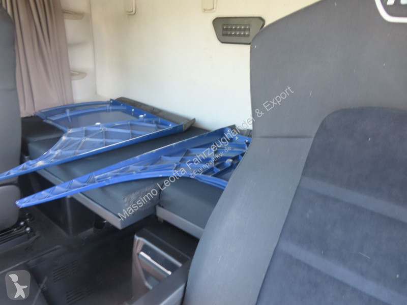 Trekker Iveco S-Way 480 Intarder FZ.104